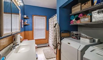 454 Court St, Auburn, ME 04210