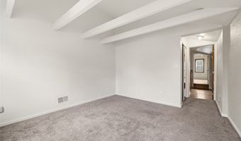 59 S 14th St, Airville, PA 15203
