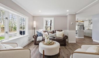 31 Manor Rd, Bolton, MA 01740