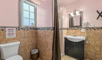 2 N Montgomery Ave, Atlantic City, NJ 08401