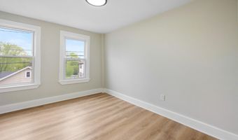 50 14th St, Bangor, ME 04401