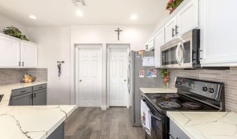 4535 W COTTONTAIL Rd, Anthem, AZ 85086