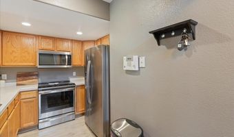 915 PENNSYLVANIA Ave, Cheyenne, WY 82001