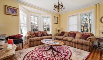 183 Oldfield Ave, Amityville, NY 11701