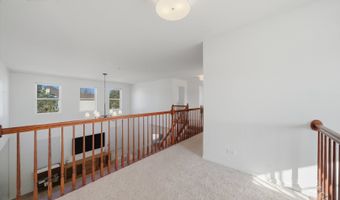 510 Golden Valley Ln, Algonquin, IL 60102