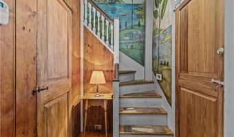 11 Cross St, Newport, RI 02840