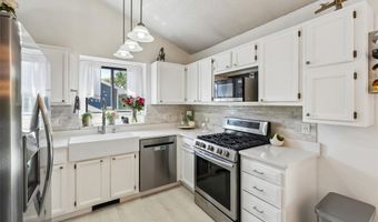 1000 9th Ave NW, Altoona, IA 50009