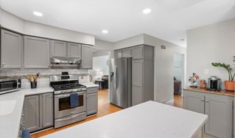 1006 Tramore Trl, Madison, WI 53717