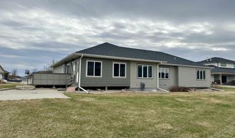 2824 E Sunflower Cir, Brandon, SD 57005