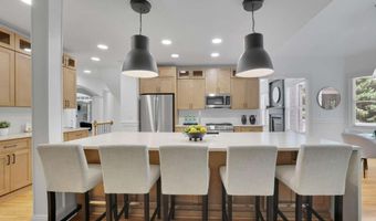 5166 Hill Rd NW, Acworth, GA 30101