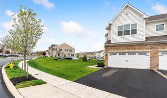 301 Redclover Ln, Allentown, PA 18104
