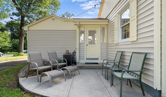 22 Oakland Cir, Abington, MA 02351