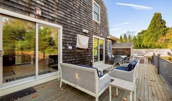 138 Carroll Ave, Newport, RI 02840