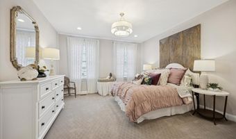 4 WHITE FIELD Ct, Ambler, PA 19002