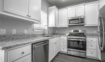 3101 SW Garrison Ln B, Bentonville, AR 72712
