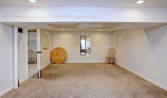 42 Highland Ave, Ansonia, CT 06401