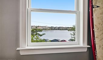 306 Deal Lake Dr 53, Asbury Park, NJ 07712