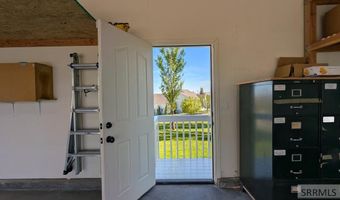 6315 E Chartwell Gdns, Ammon, ID 83406