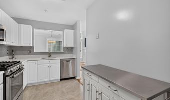 6607 THACKWELL Way 2203, Alexandria, VA 22315