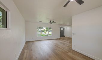 512 E NARRAMORE Ave, Buckeye, AZ 85326