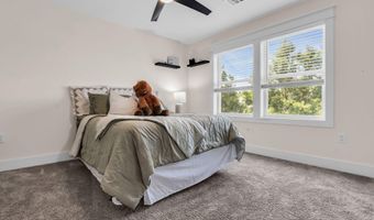 20 Hannah Lee Rd, Barnegat, NJ 08005