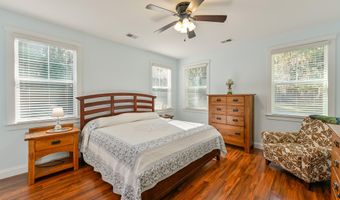 20 Sand Piper Dr, Beaufort, SC 29907