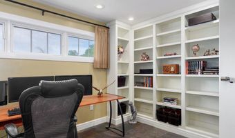 401 E Glendale St, Aurora, MO 65605