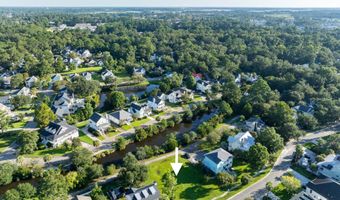 66 Petigru Dr, Beaufort, SC 29902