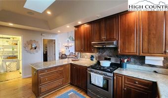 274 Highland Cir, Banner Elk, NC 28604