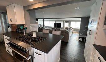 21 Groveway 21, Clinton, CT 06413