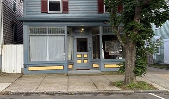 30 Bradford St, Bristol, RI 02809