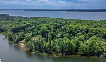 7105 SE Torch Lake Dr, Alden, MI 49612