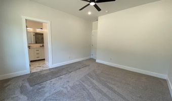 16 Trinton Ave, Bedford, IN 47421
