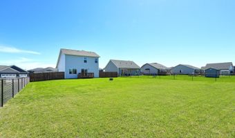 5421 Rowling Dr, Ames, IA 50014