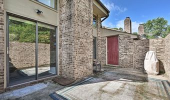 7916 Charter Oak Ln, Charlotte, NC 28226