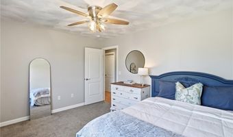 81 Golden View Dr, Johnston, RI 02919