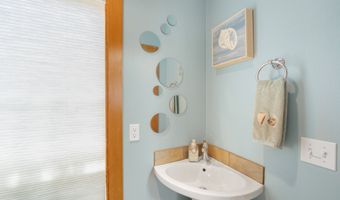 1950 BEACH LOOP Dr, Bandon, OR 97411