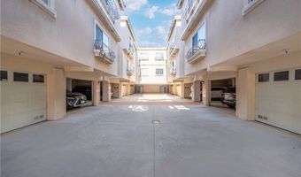 141 California St H, Arcadia, CA 91006