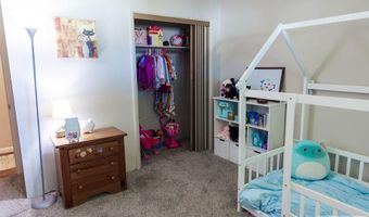 570 N Curtis St, Blackfoot, ID 83221