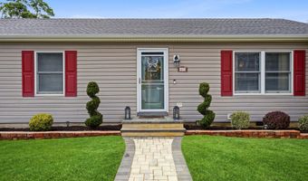 1432 Mizzen Ave, Beachwood, NJ 08722