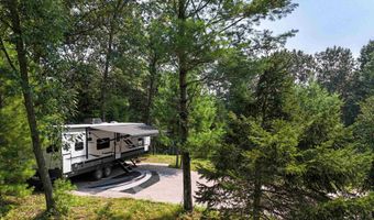 227 S Fern Ln, Oxford, WI 53952
