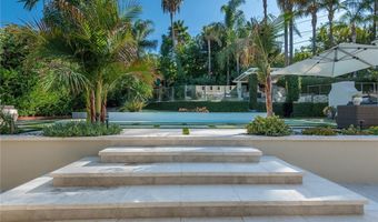 17980 Rancho St, Encino, CA 91316
