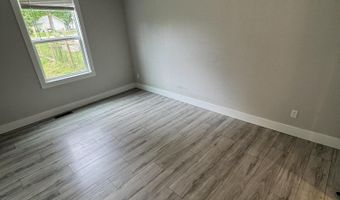 108 Jasper St, Aurora, MO 65605