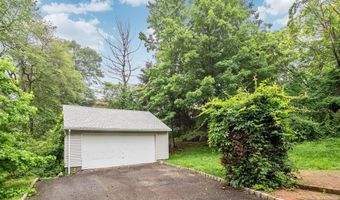 27 Alpine Dr, Alpine, NJ 07620