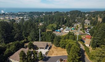 7774 Zoe Dr, Brookings, OR 97415
