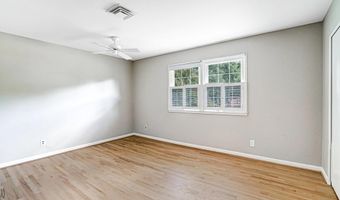 8402 CAMDEN St, Alexandria, VA 22308