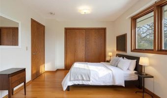 1823 Gramsie Rd, Arden Hills, MN 55112