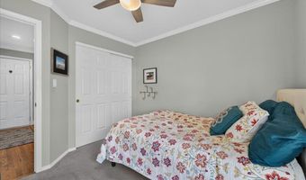918 Claybend Dr, Ballwin, MO 63011