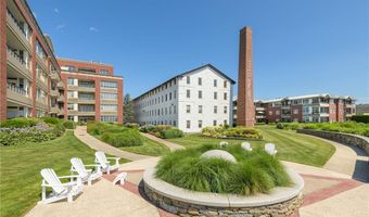 345 Thames St 407 N, Bristol, RI 02809