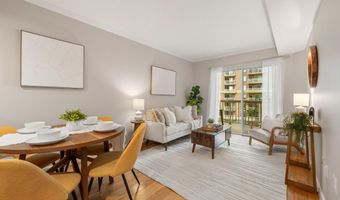 3101 N HAMPTON Dr N 413, Alexandria, VA 22302